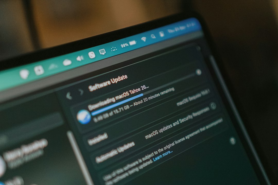 中控检索框突然出现「拼十链接商城仁信财经」这类无关词，班组没有急着屏蔽，